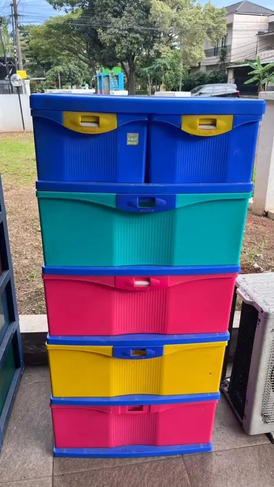 Lemari plastik shinpo preloved