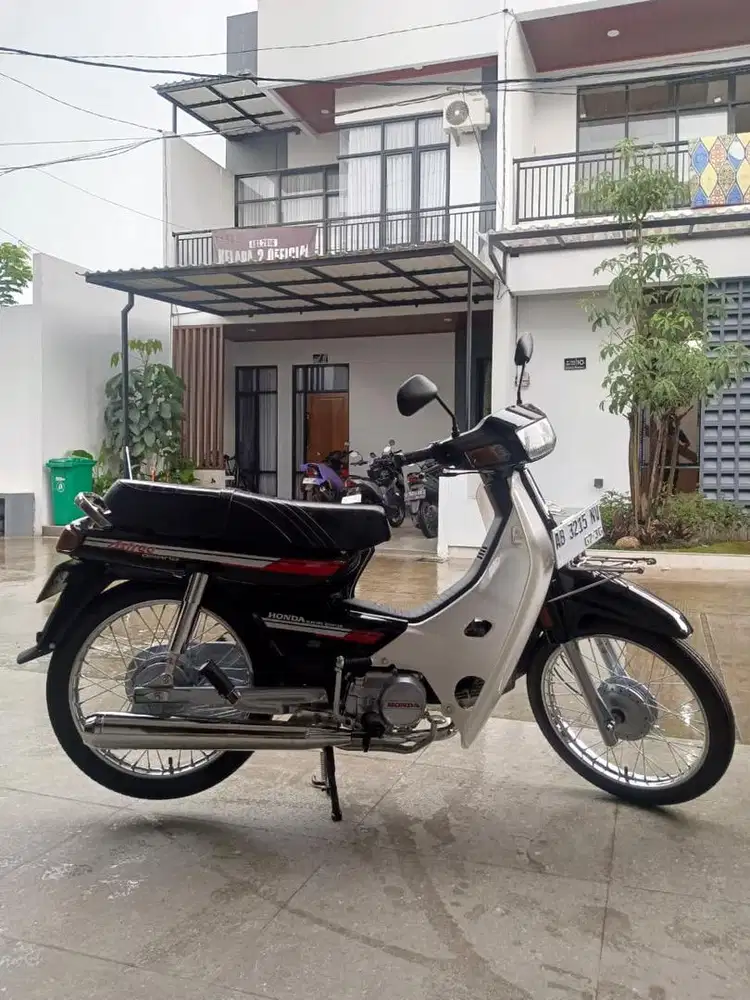 Honda astrea C 100 ASLI GRAND BULUS tahun 1991