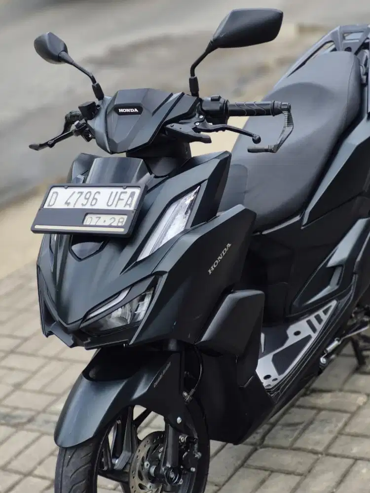 HONDA VARIO 160 CBS 2023 KM 21RB DP 1.5JT AN