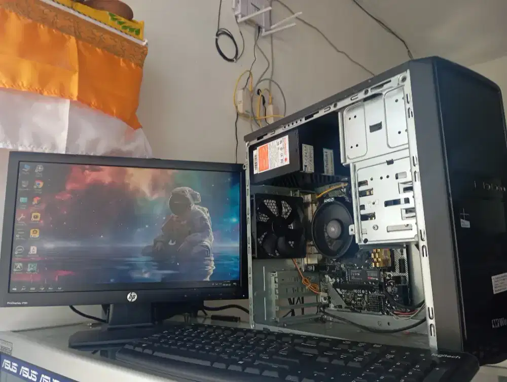 BUC Komputer PC Gaming Fullset AMD RYZEN 5 3400G SSD 256GB RAM 8GB