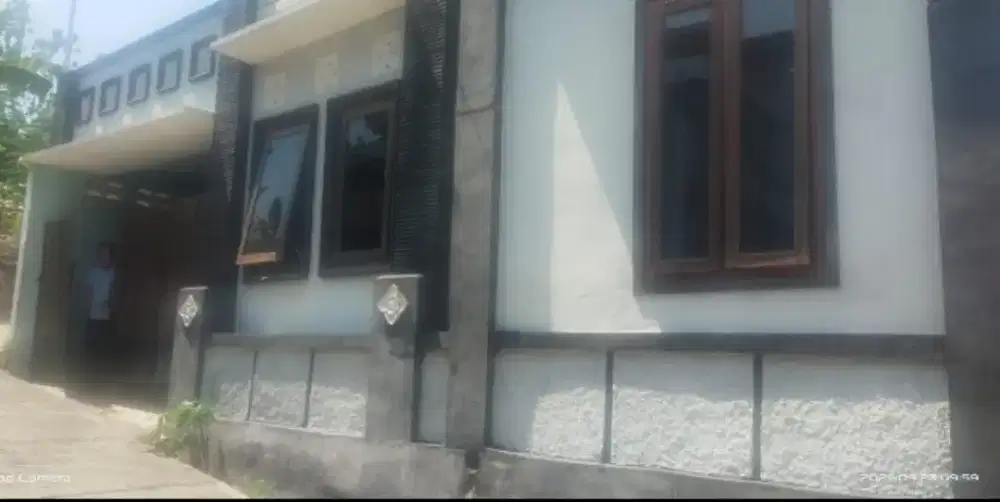 Jual rumah di lingkungan asri jl imogiri timur