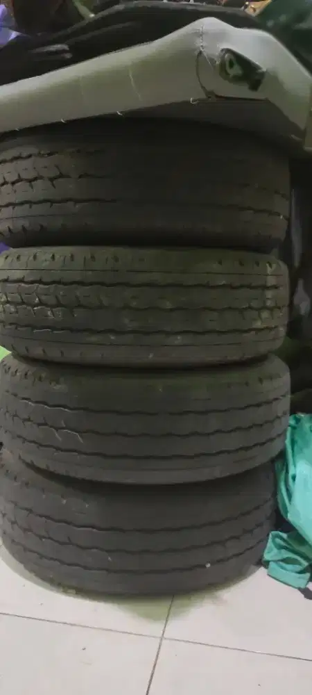 bridgeston duravis r15 205 70