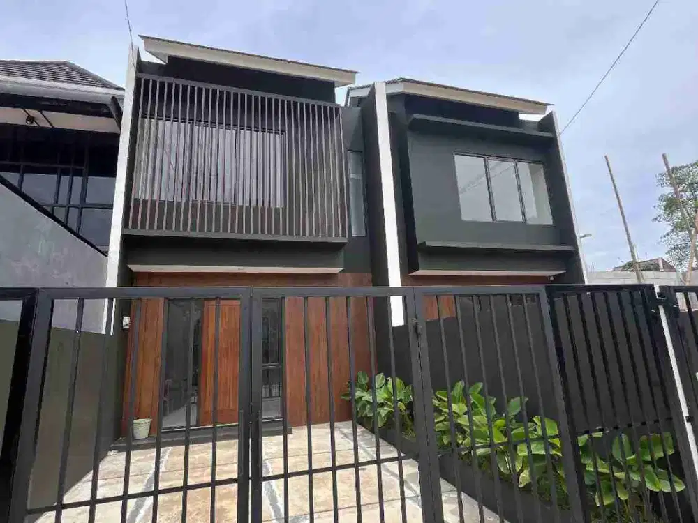 RUMAH 2 LANTAI DI JATIASIH BEKASI