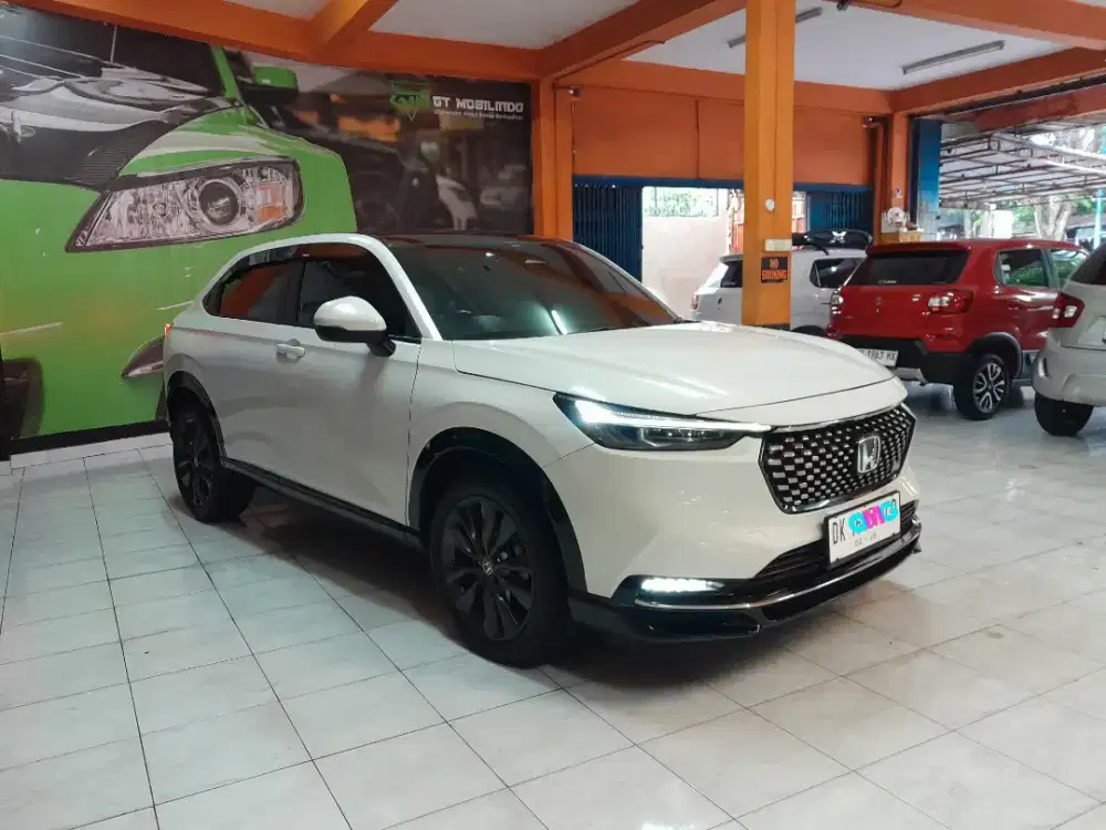 Honda HRV 1.5 RS Turbo 2023 asli bali lowkm gress