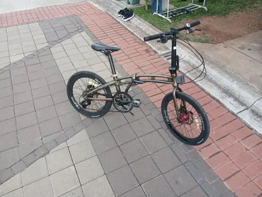 Sepeda United Nigama lipat