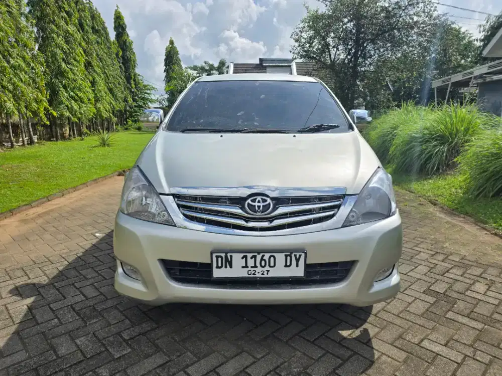 Dijual innova G manual bensin 2011