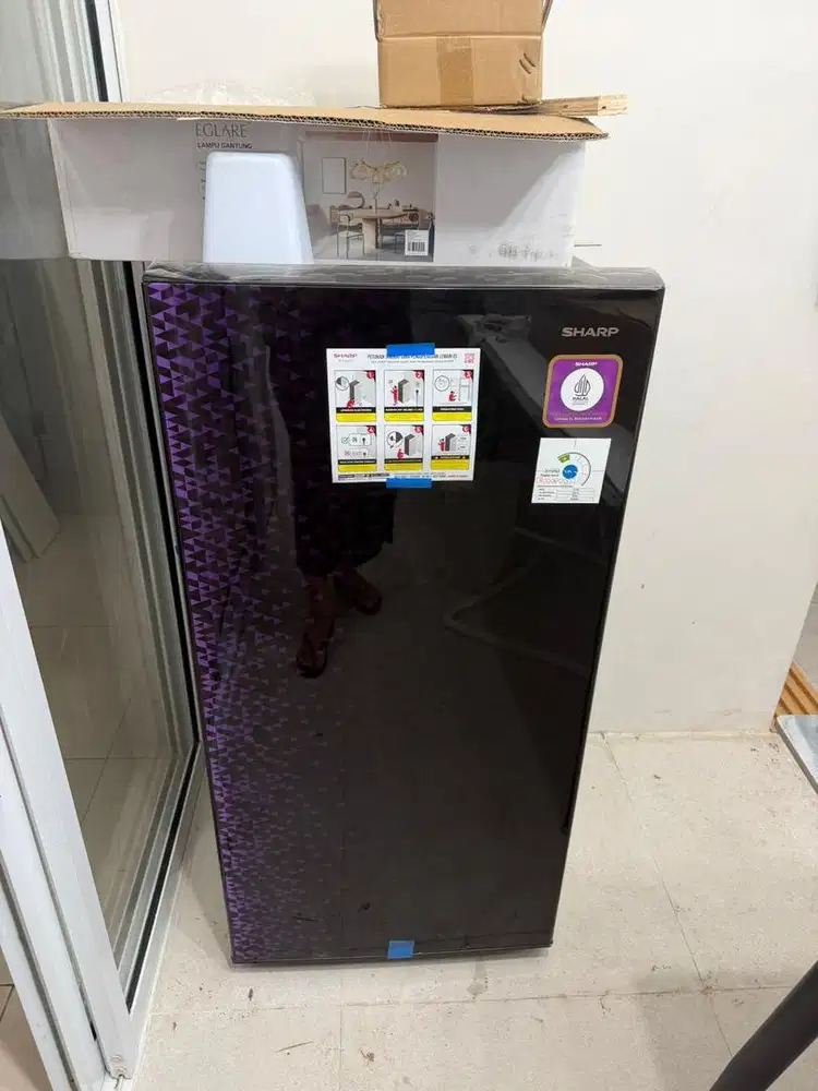KULKAS 1 PINTU SHARP WARNA HITAM PINK