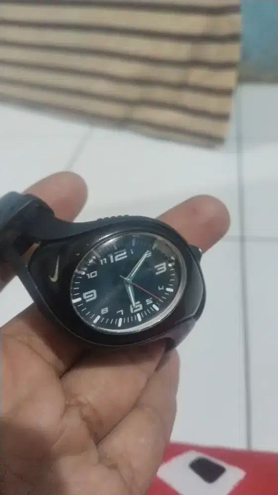 Jam tangan nike triax black