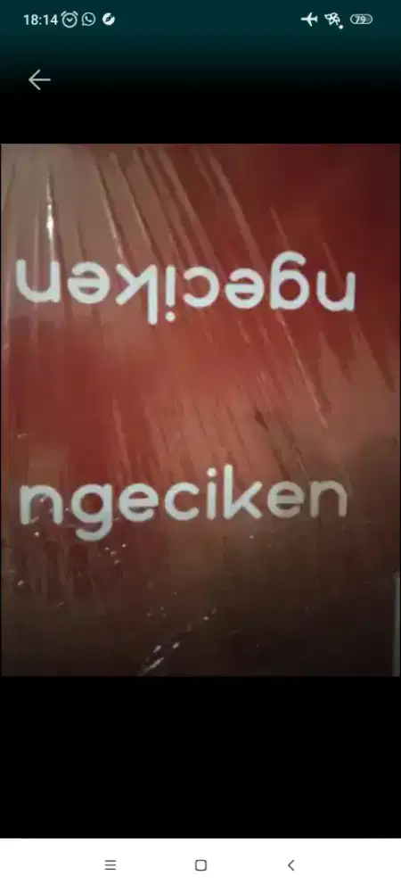 Membutuhkan karyawan untuk toko fried chicken