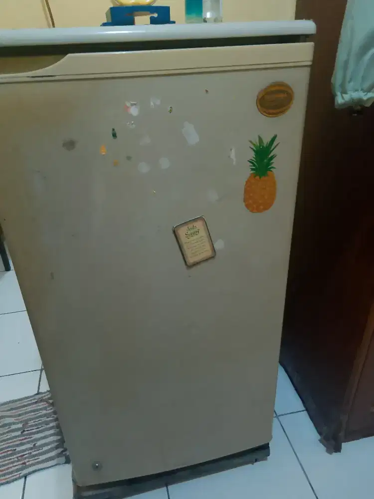 Dijual Lemari Es Toshiba 1 pintu