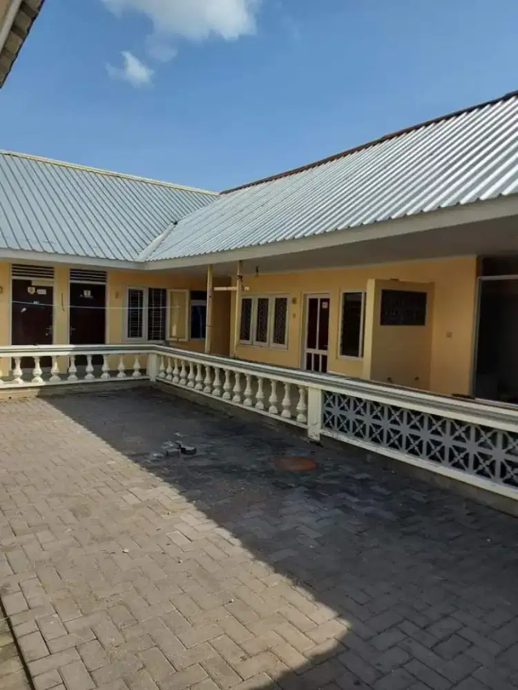 Kos putra jln Mentri supeno Belakang BRI