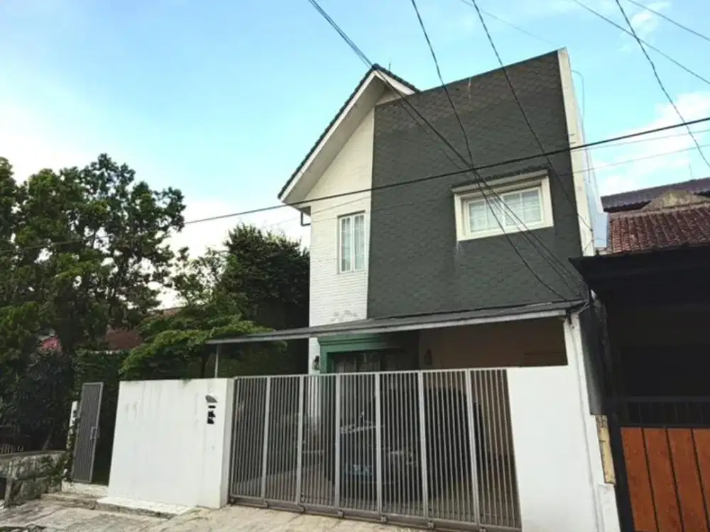 Dijual Rumah Cantik Semi Furnished Siap Huni Lokasi di Turangga Bandung