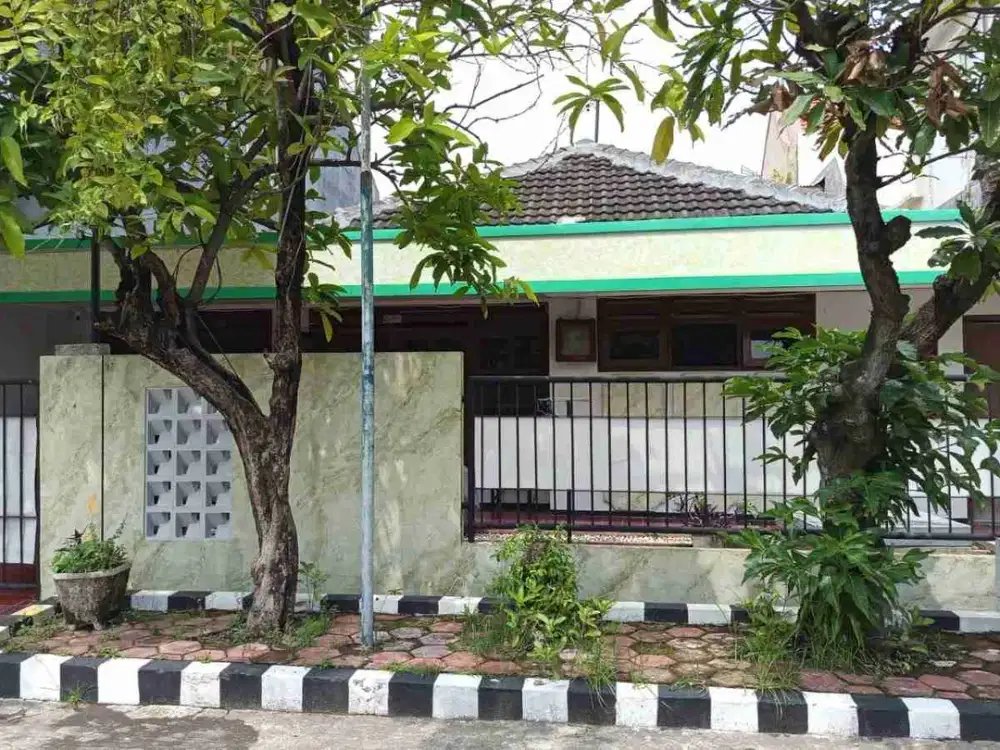 DIJUAL RUMAH HITUNG TANAH DI RUNGKUT MENANGGAL