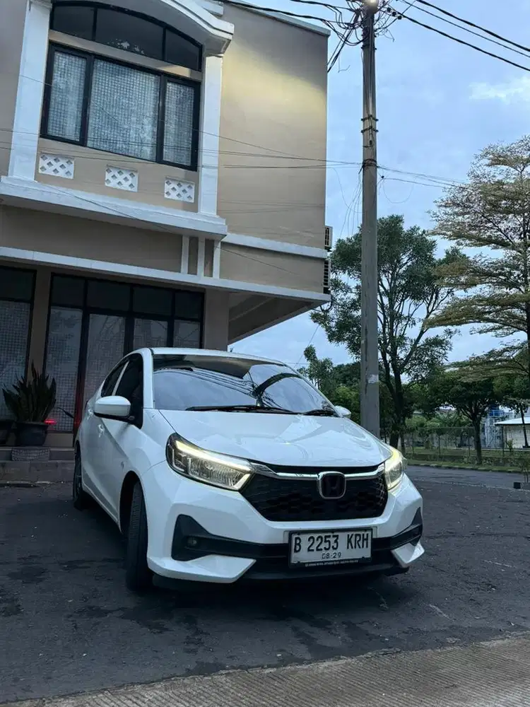 BRIO SATYA E 1.2 BENSIN 2024 (PEMEGANG PERTAMA)