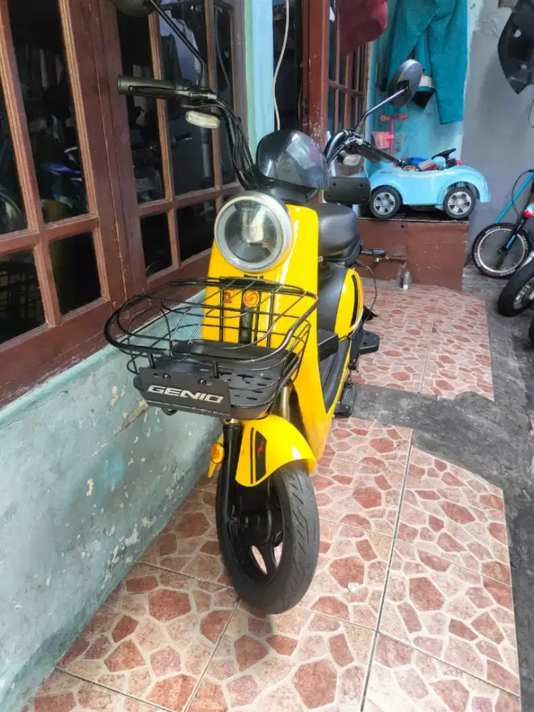 Sepeda listrik genio easton s1