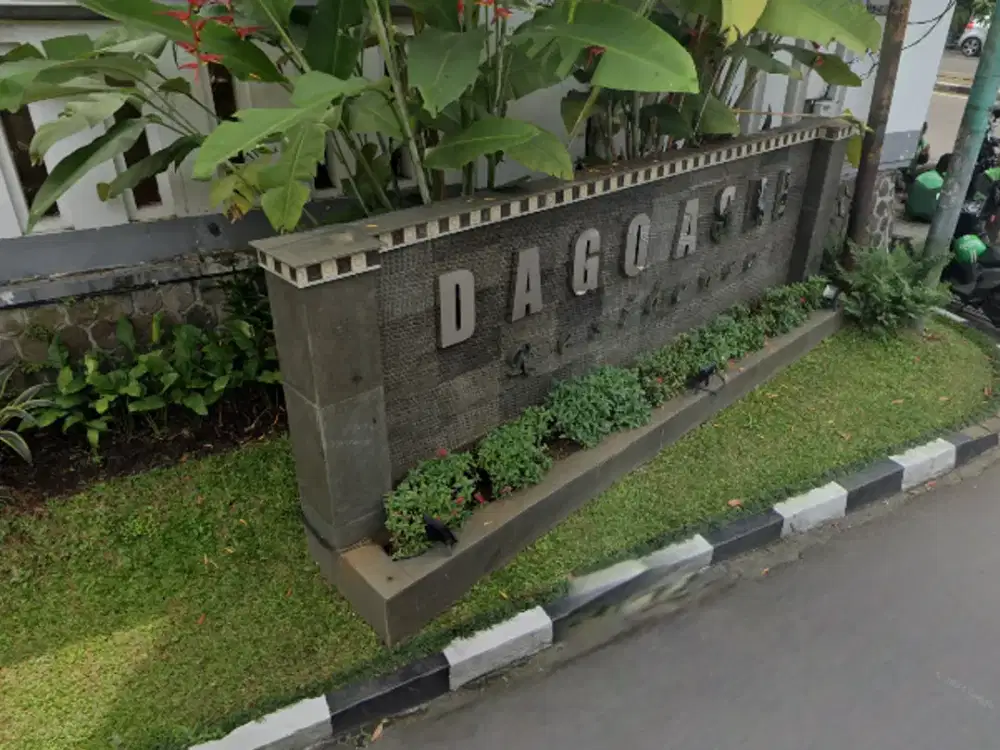 Perlu renovasi.lokasi strategis di mainroad dago asri bandung utara