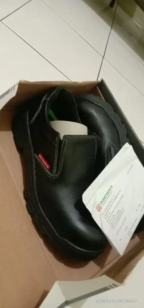 Sepatu safety sepatu kerja