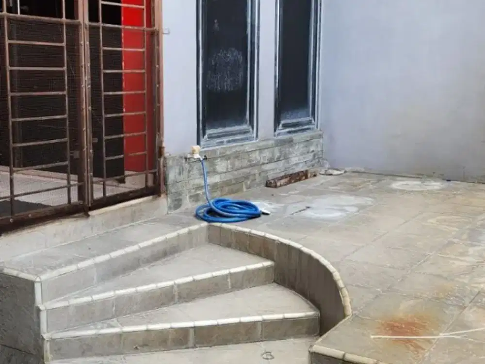 ANA RUMAH NGANTONG LT.96 DI KEMANGGISAN