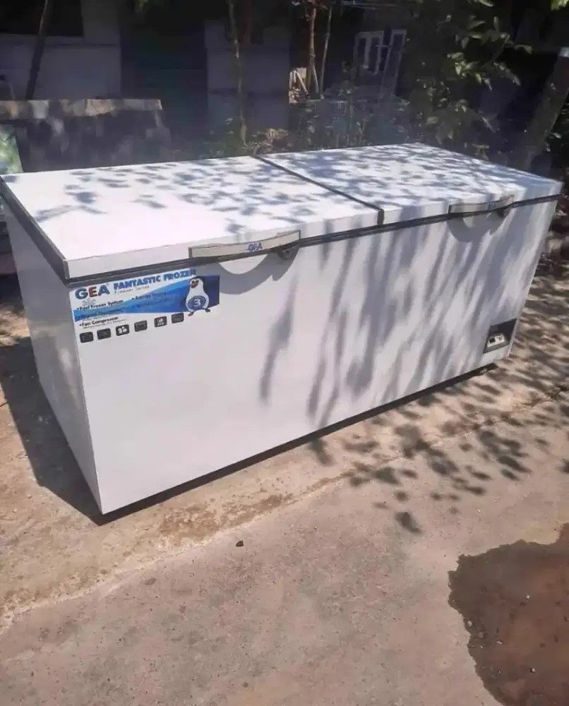 Frezzer box 1200L gea