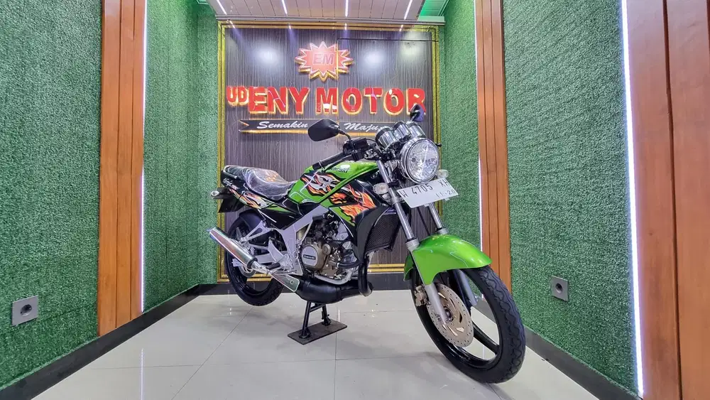 UD ENY MOTOR - Kawasaki Ninja SS thn 2009 mulus