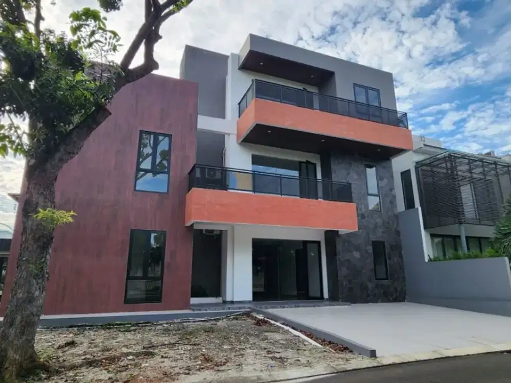 RUMAH HOEK BRAND NEW PALMYRA ALAM SUTRA 3LANTAI