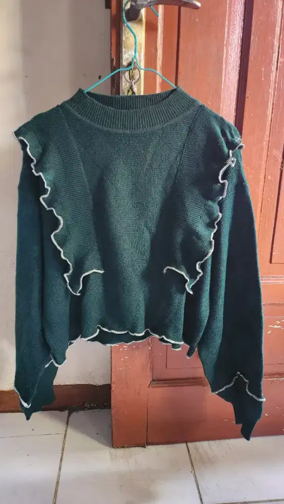 Rafell hijau warna hijau lumut