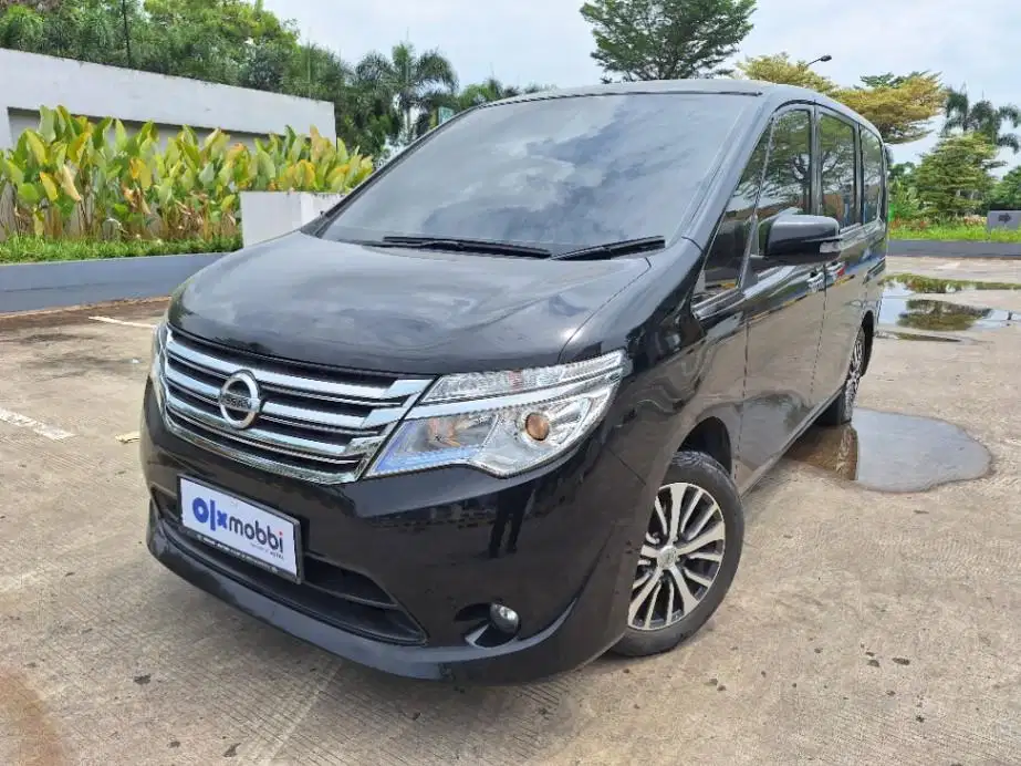 Nissan Serena 2.0 X Bensin-AT 2017 Hitam 4SOY