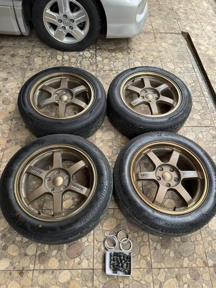 Velg Mobil Racing Rays TE37 Ring 17 | R17