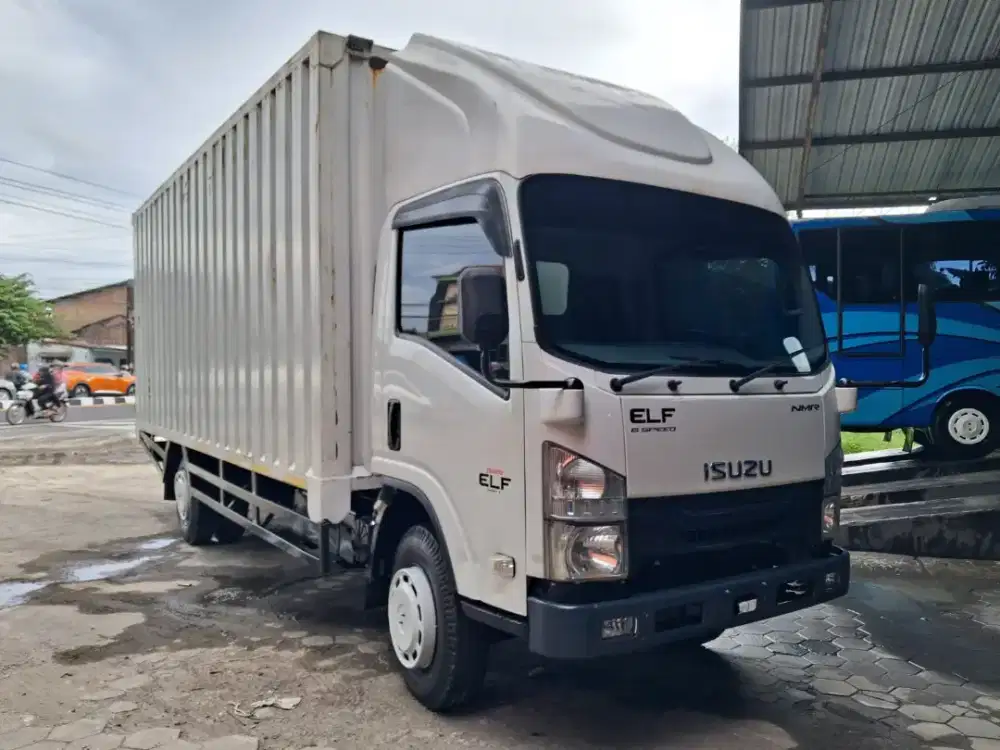 ISUZU NMR81 LONG BOX 2022
