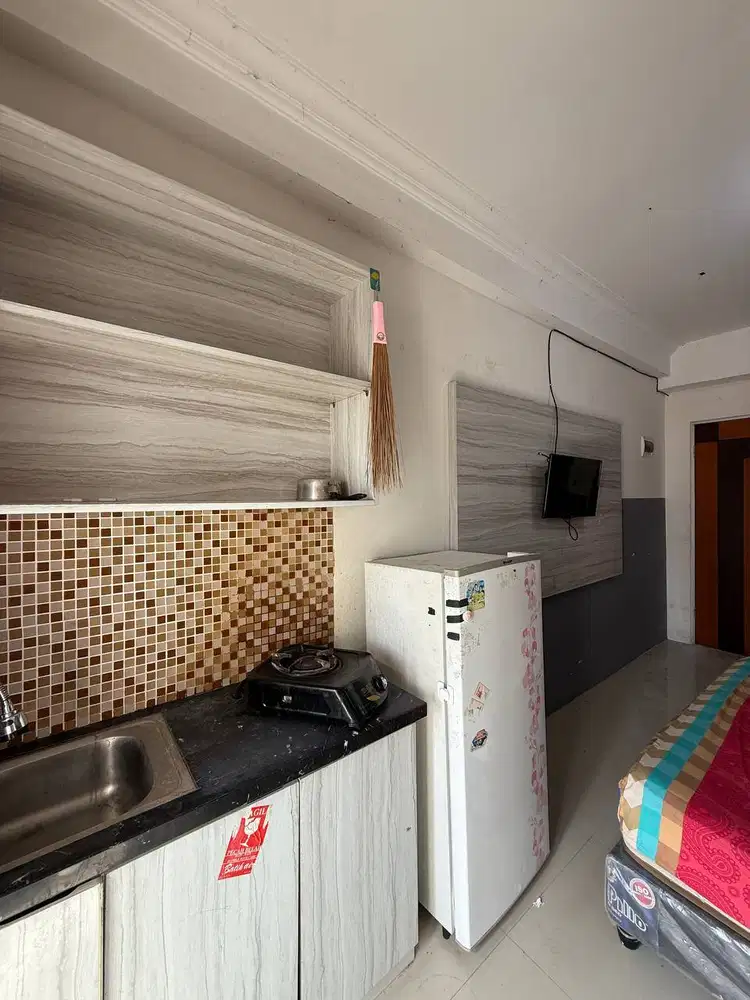 DIJUAL APARTEMEN GUNAWANGSA MERR TOWER A LANTAI 17 FURNISH