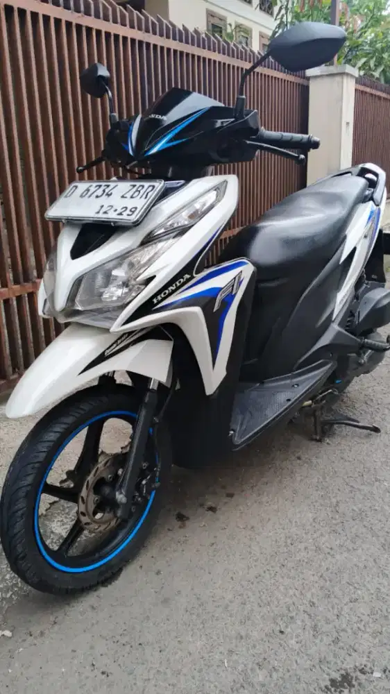 Vario  125 kzrb 14 low km mulus twrawat