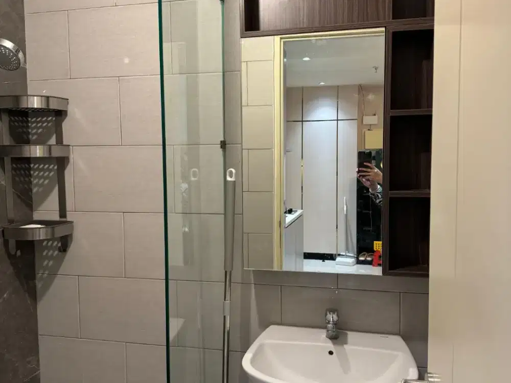 DIJUAL APARTEMEN AMOR 2 KAMAR JADI 1 KAMAR, LANTAI 29, CONNECT MALL PAKUWON CITY, MULYOREJO
