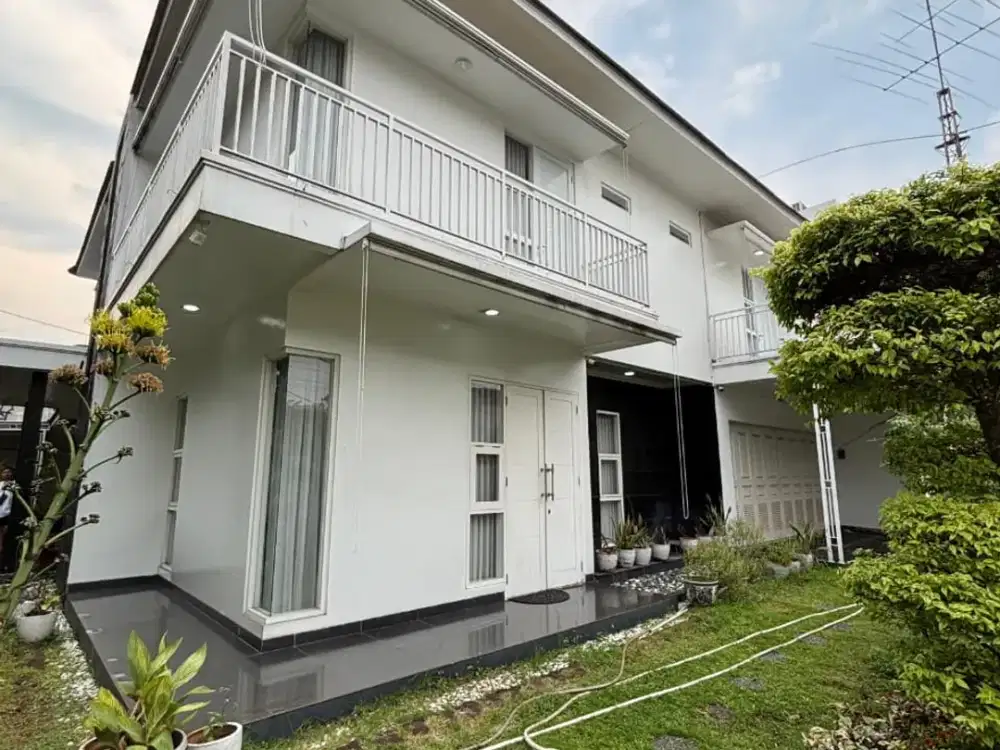 M02 Rumah Hoek Siap Huni 470 m2 Duren Sawit Jakarta Timur