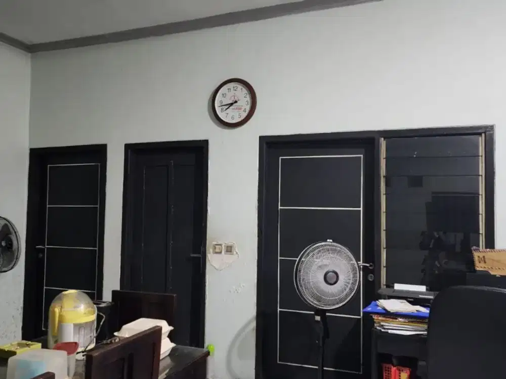 Rumah di Ploso Timur Row jalan 2 mobil longgar