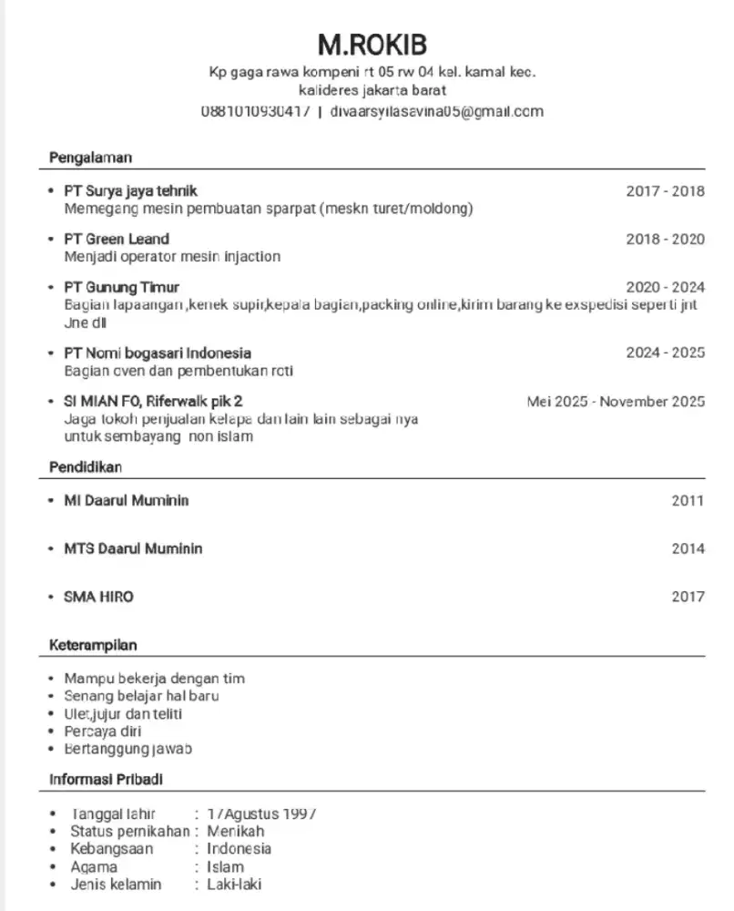 Mencari lowongan kerja .