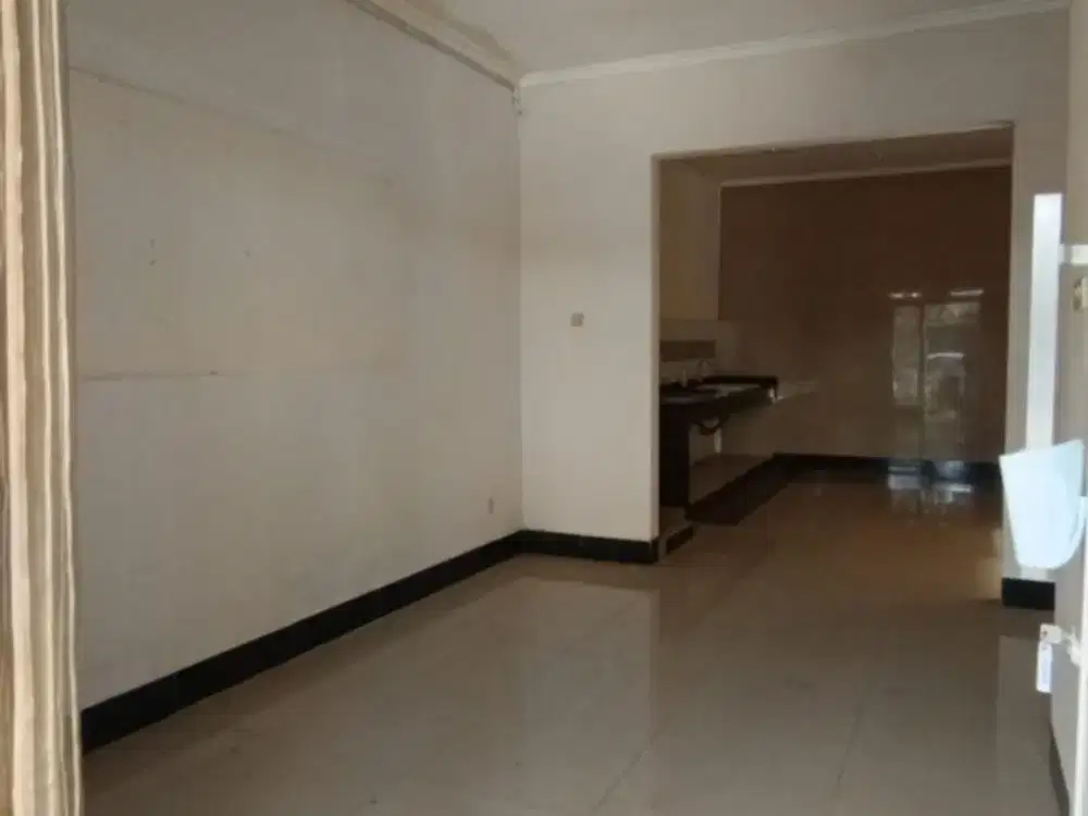 Rumah 2 lantai di Cluster Teresta, Metland Ujung Menteng, Jakarta Timur.