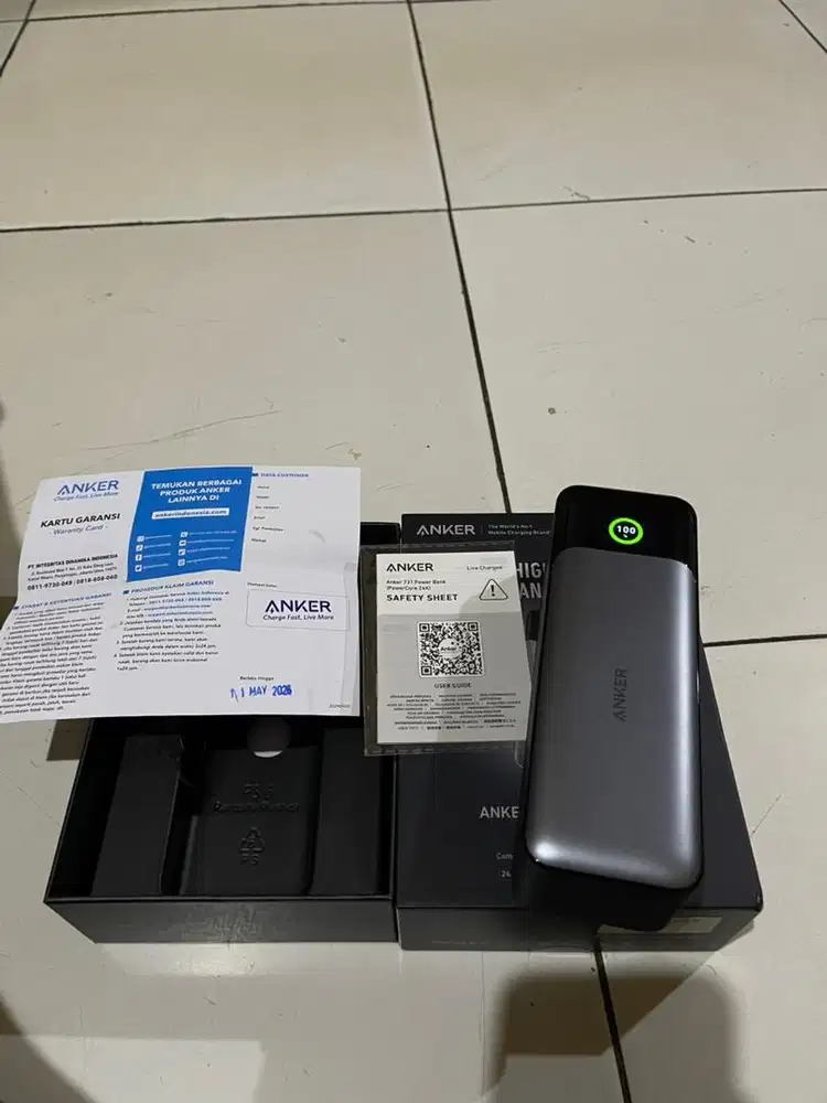 Power bank high end anker 737 like new