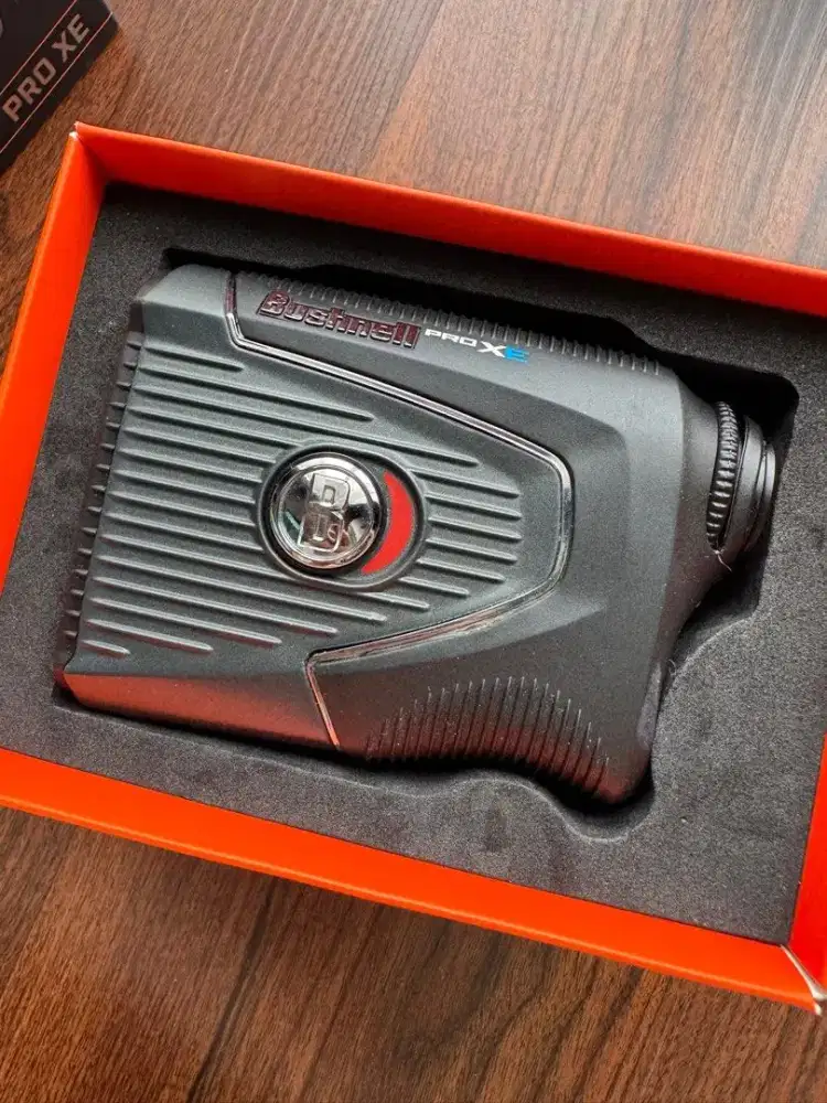 Bushnell Pro XE golf view rangefinder pengukur jarak laser profesional