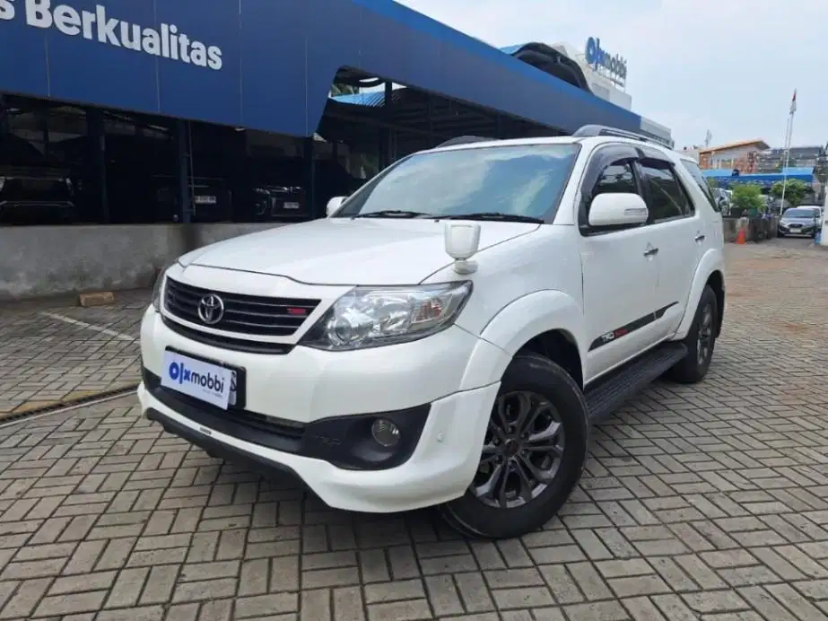 LOW DP Toyota Fortuner 2.7 TRD Bensin-AT 2015 WCS
