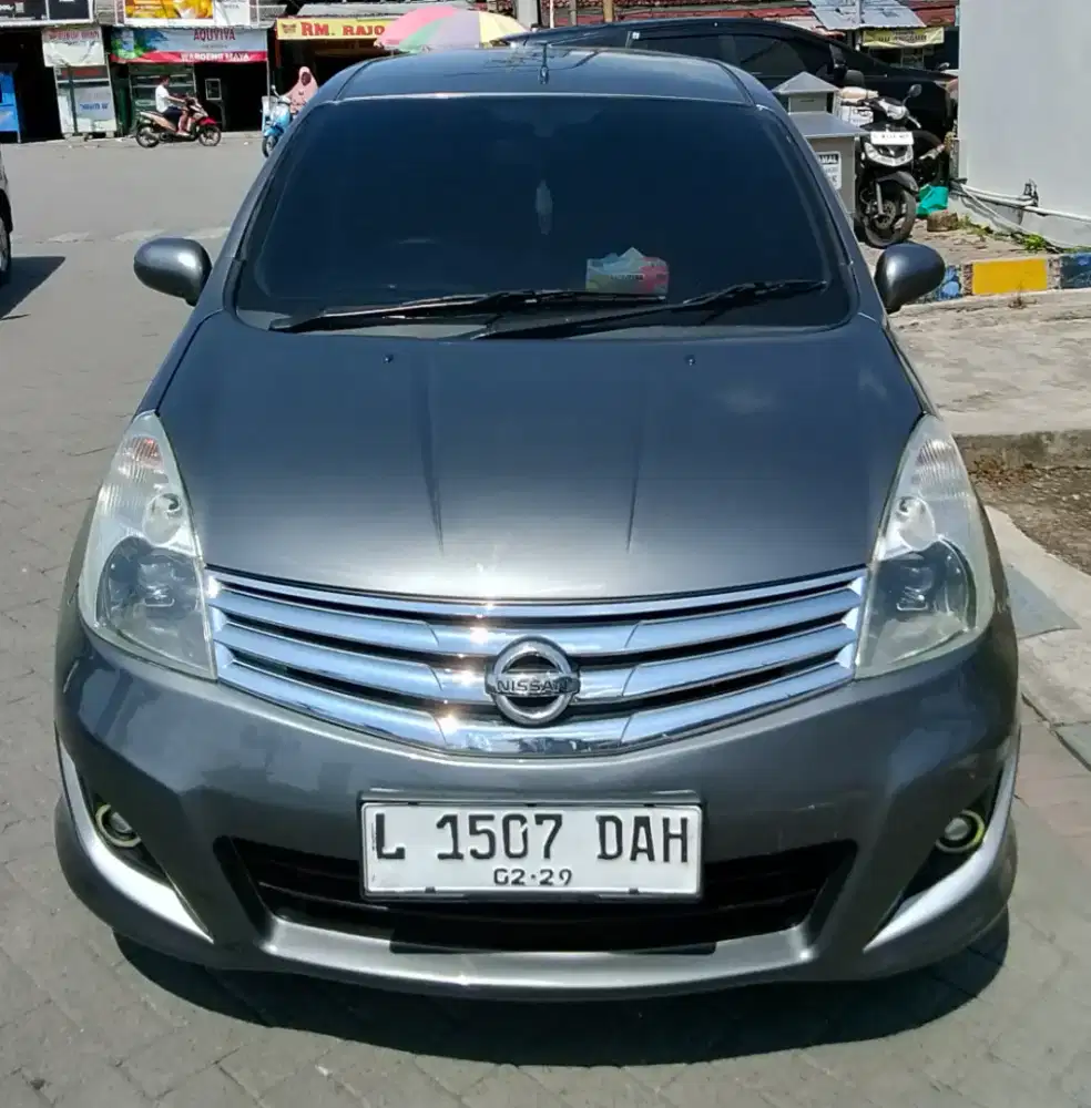 Grand Livina XV 1 5 AT 2013 Istimewa