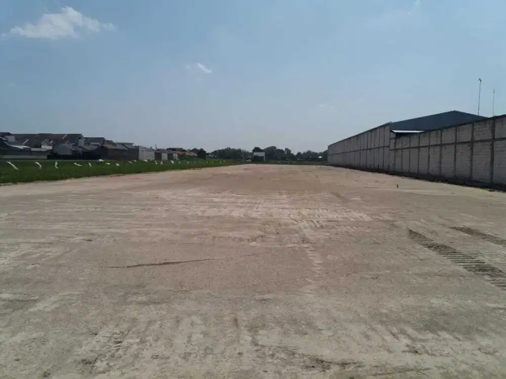 TANAH PINGGIR JALAN BESAR COLOMADU