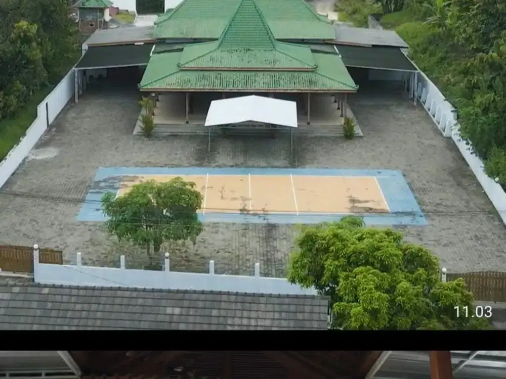 Dijual bangunan joglo dan home stay