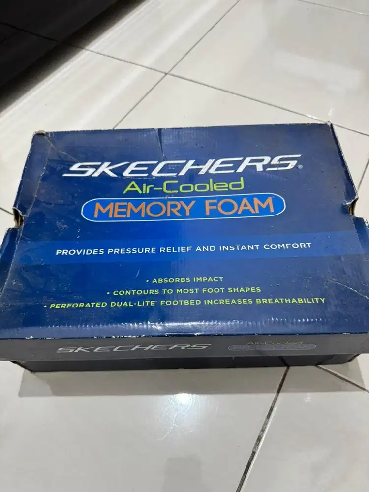 Skechers Air-Cooled
