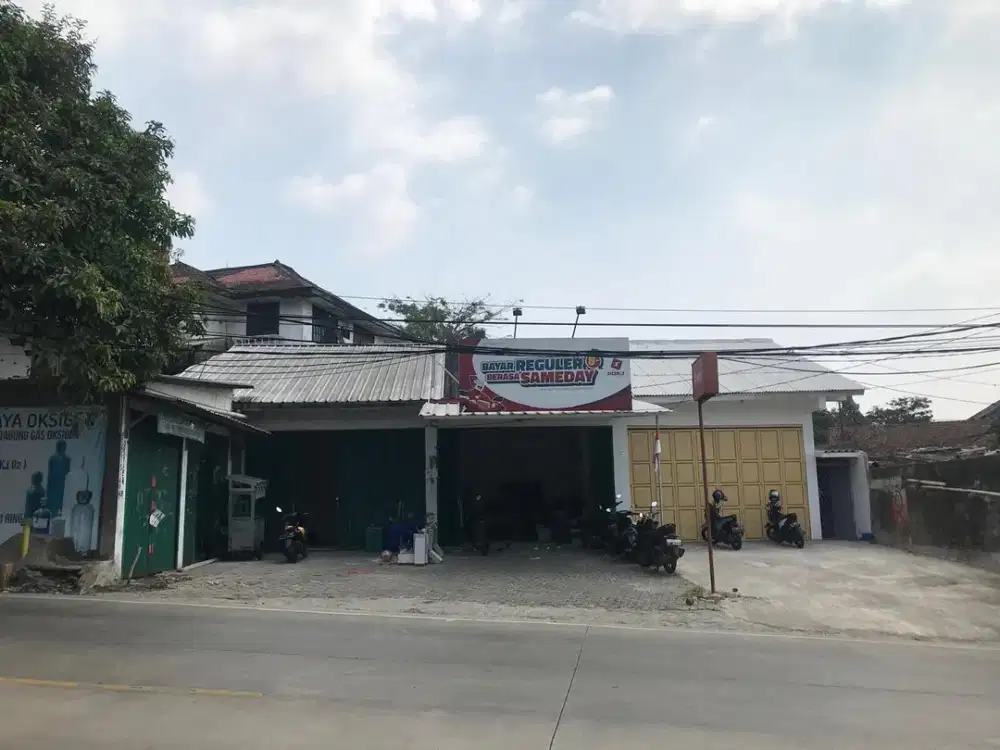 Dijual Ruang Usaha Pinggir Jalan Raya Bisa untuk Jasa atau Indomaret