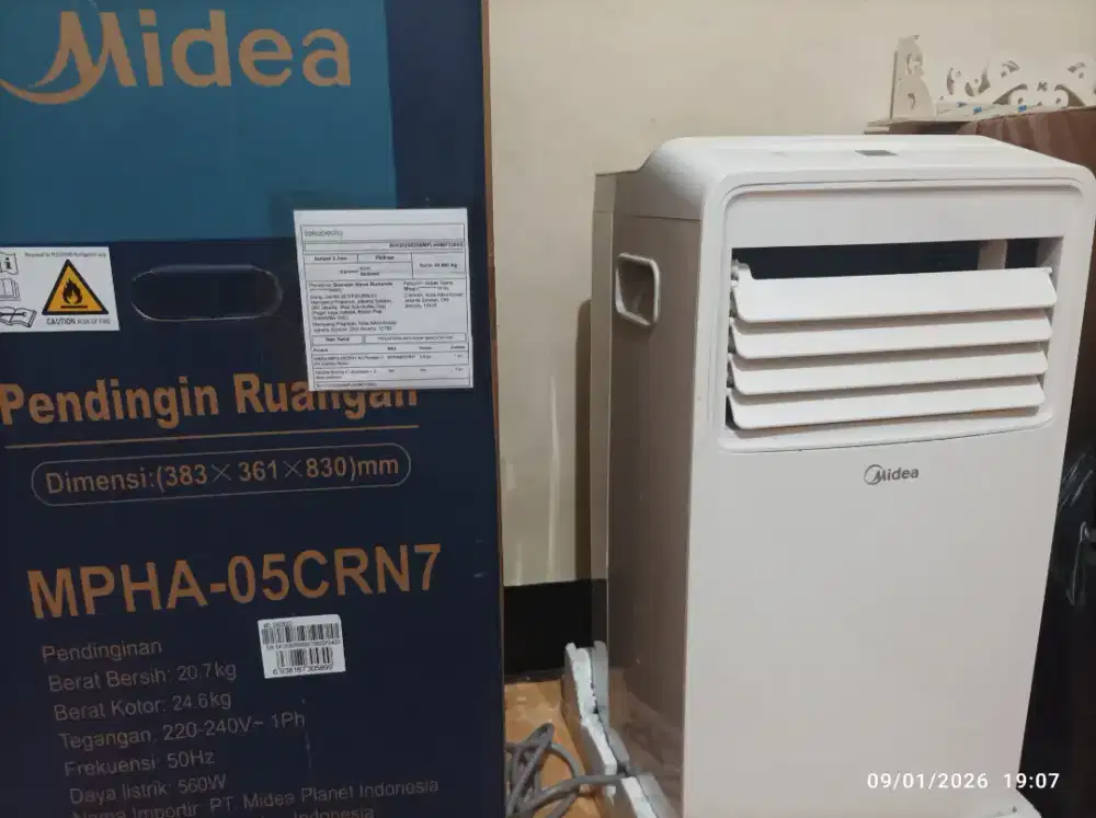 AC portable bekas seperti baru Midea portable 1/2 pk