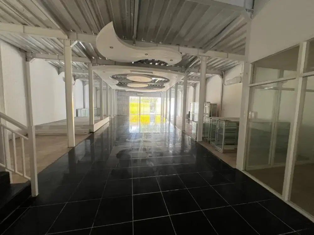 Gudang/Ruang Usaha Bangunan Loss Banjarsari