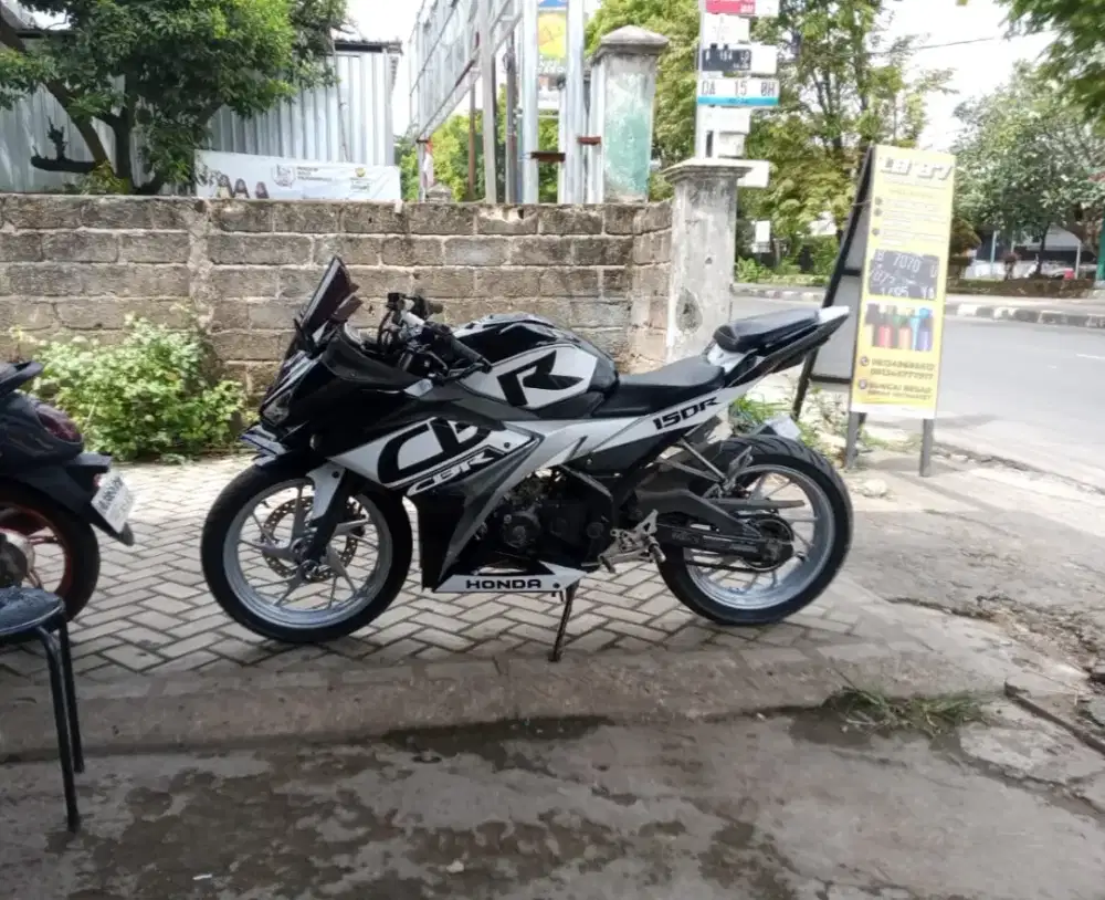 Cbr 150R tahun 2016