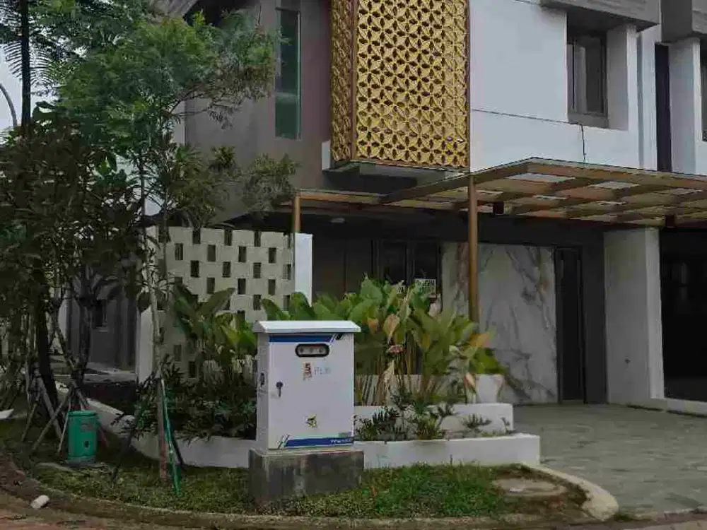 Disewakan Rumah Hoek Baru di Puri 11 uk 7x12 untuk 3 lantai Harga 150 juta