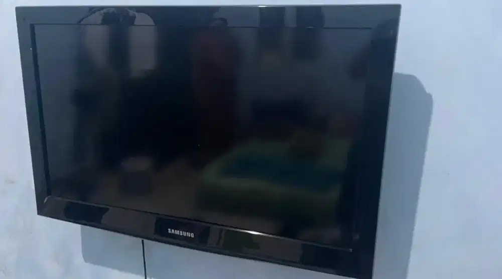 tv samsung LCD type LA32E420