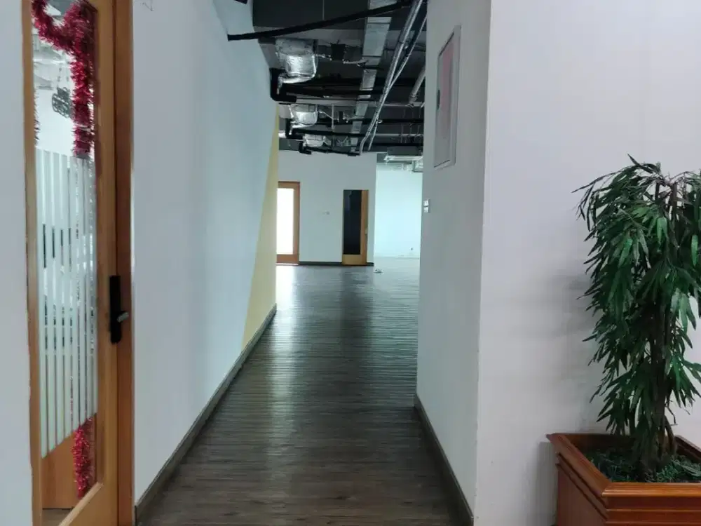 Di Sewa Office Space Siap Pakai di Gedung Cni Puri Indah Jakarta Barat
